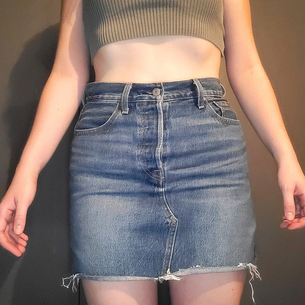 Like New Levi's Denim Ribcage Skirt